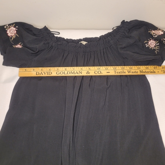 Abercrombie and Fitch Embroidered Mini Dress sz S - Picture 6 of 9